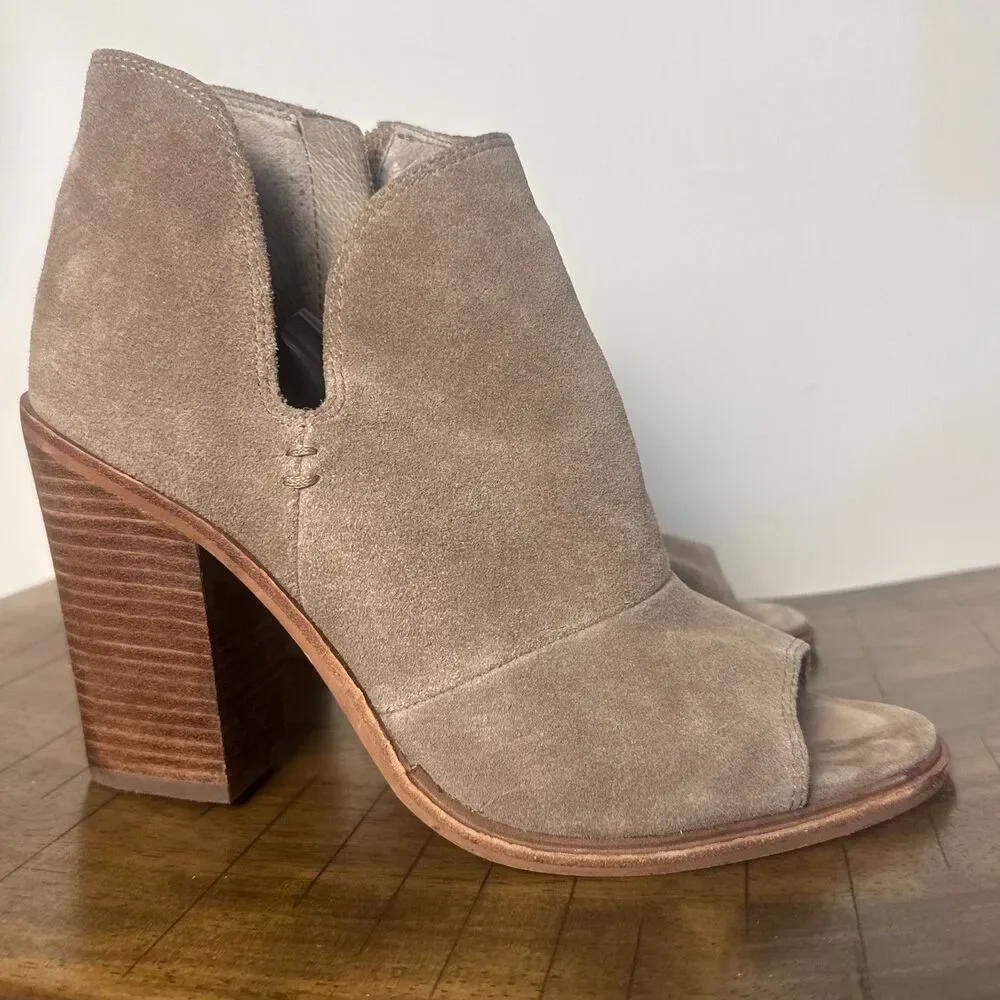 Vince Camuto Taupe Suede Leather Open Toe Stacked Heel Booties Women's 8.5